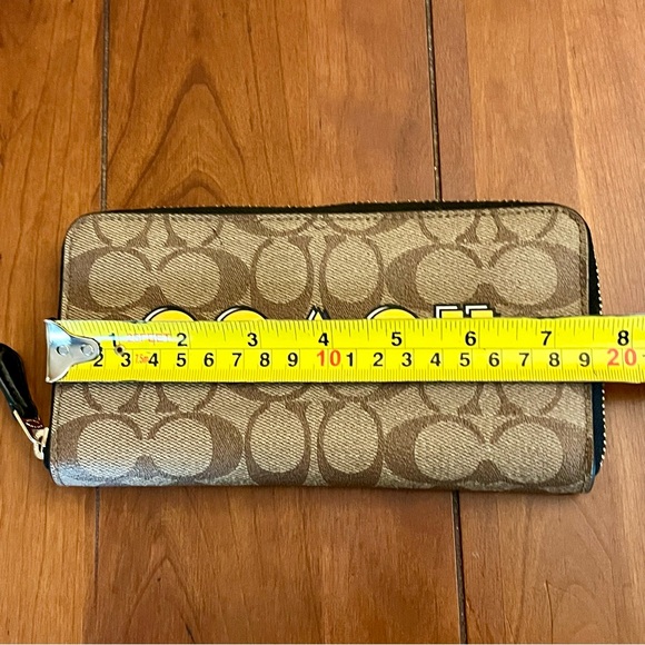 Coach Pac-Man Pacman Brown Accordion Signature Coated Canvas Zip Wallet #F75614 - Picture 12 of 13